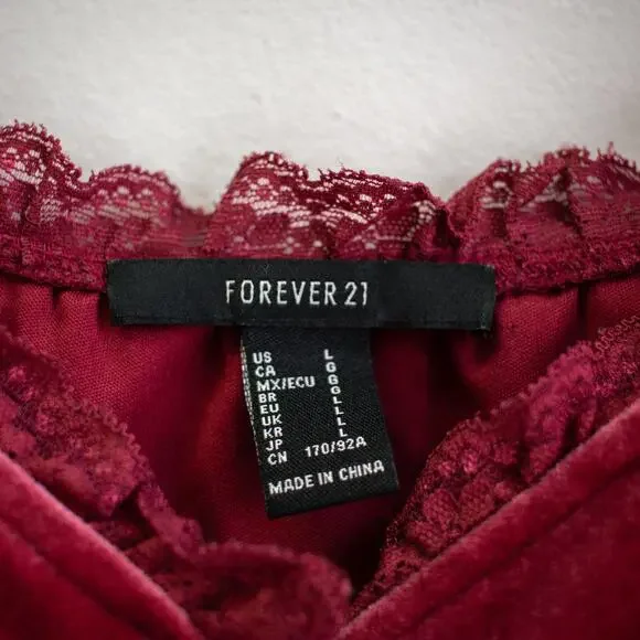 Burgundy Velvet Crop Top Size Large - Picture 3 of 6